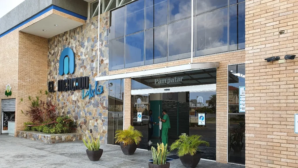 Centro Comercial El Mercado La Isla