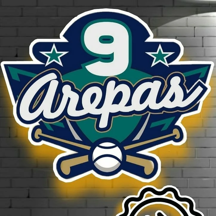 9 Arepas TM
