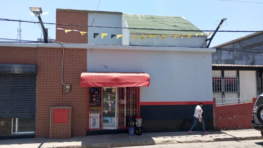 Autorepuestos César