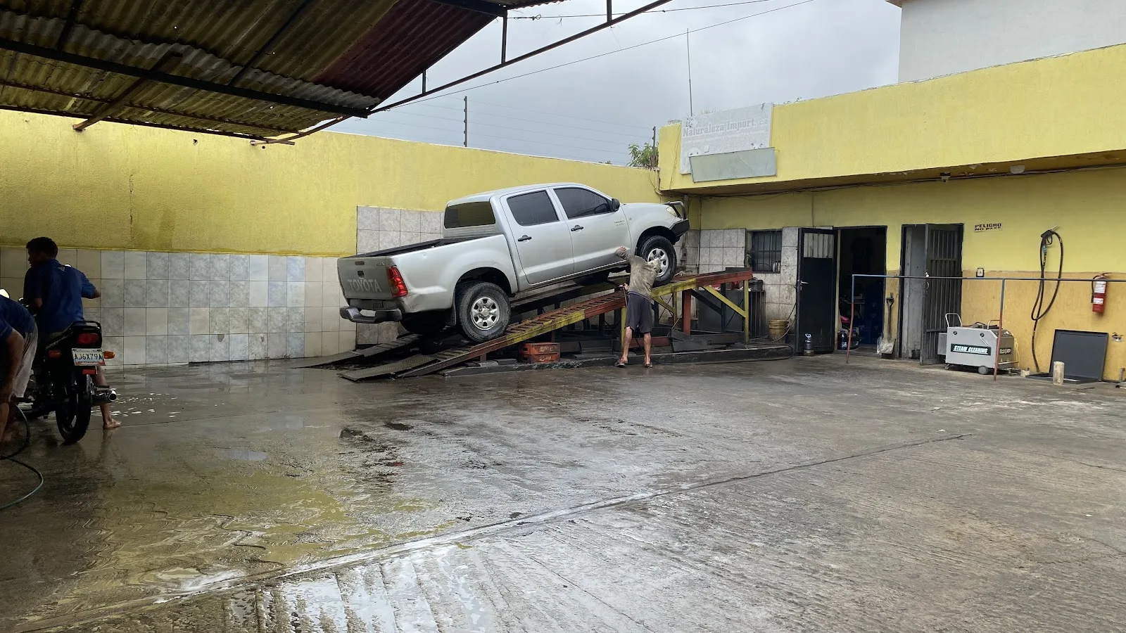 Autolavado La Auyama - Foto 3 | Guía Margarita