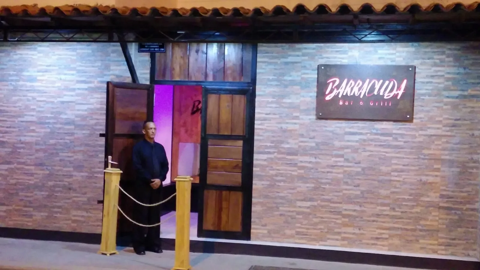 Barracuda Bar & Grill