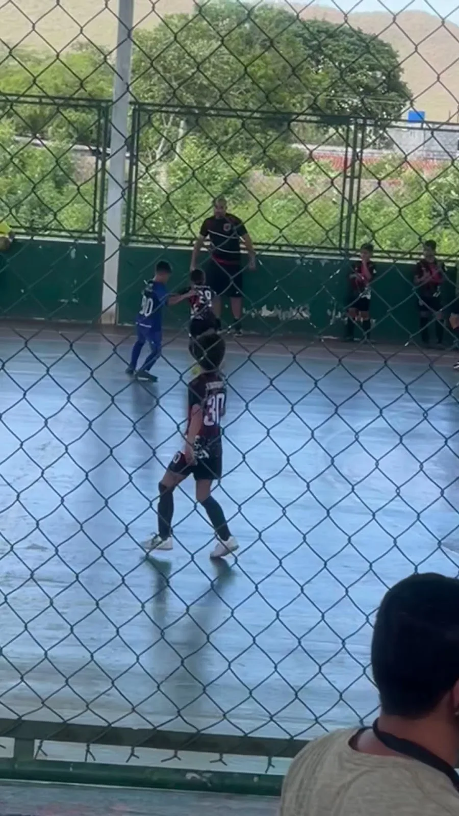 Cancha Techada de Usos Múltiples Mamá Chalía - Foto 2 | Guía Margarita