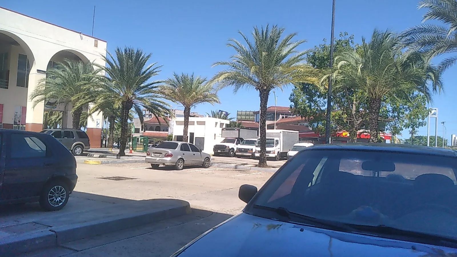 Centro Comercial La Redoma