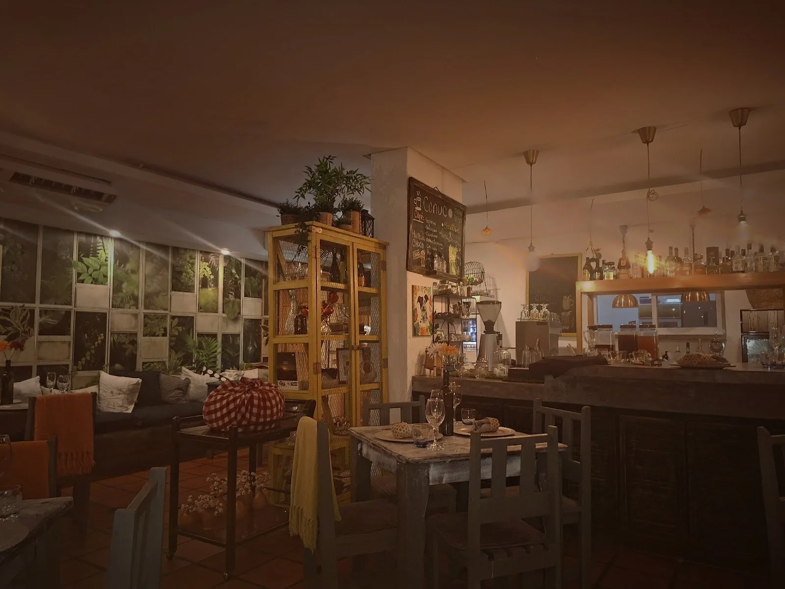 Conuco Gastrobar Market