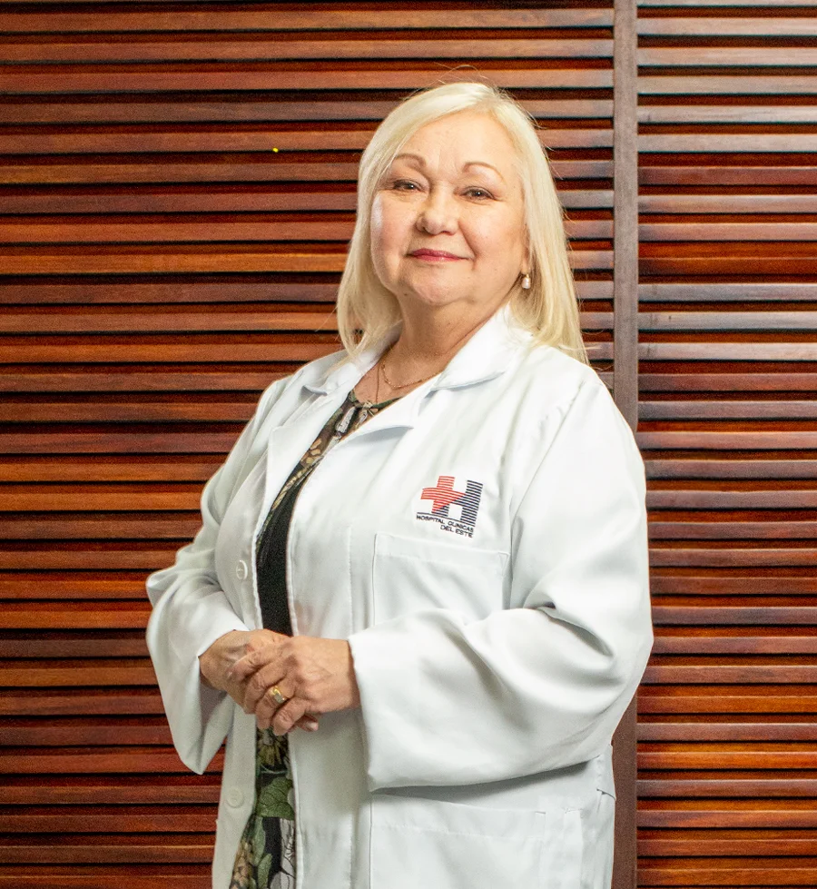 Dr. Belkys Arcos de González (Gastroenterología)
