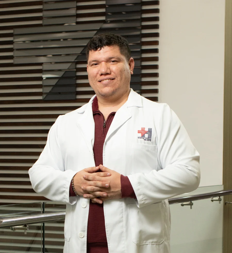 Dr. Cruz José Navarro Piñerua (Cardiología)