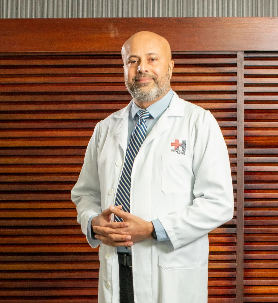 Dr. Gustavo Enrique Yasín Landaeta (Gastroenterología)