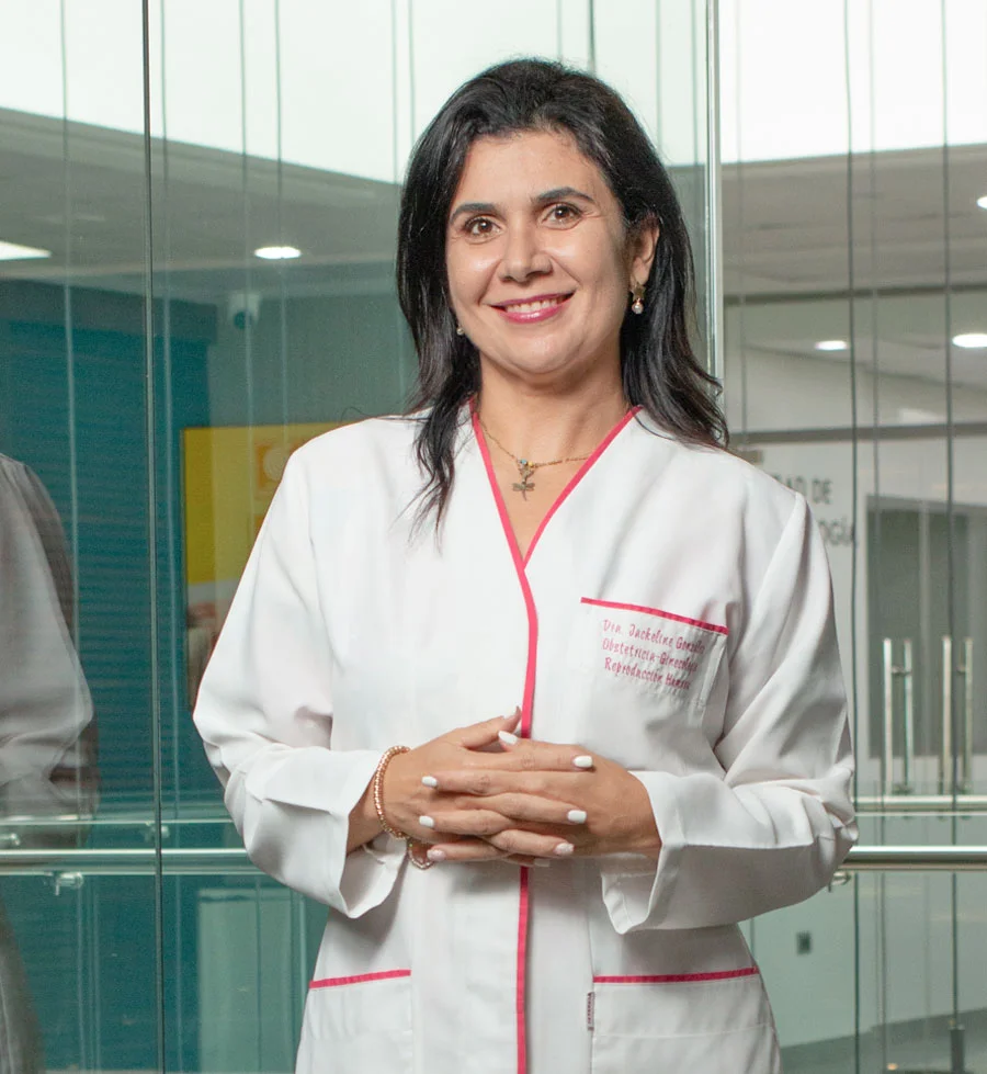 Dr. Jackeline González Nassar (Ginecología y Obstetricia)