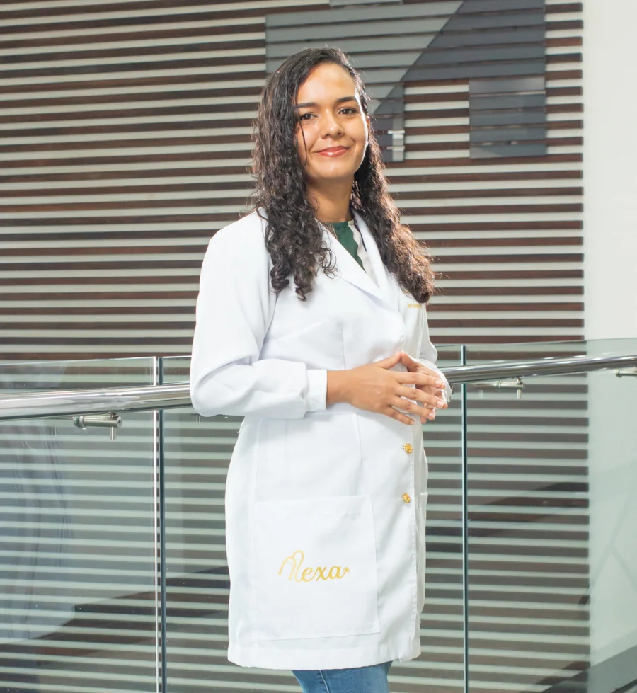 Dra. Alexa del Valle Caraballo García (Infectología)