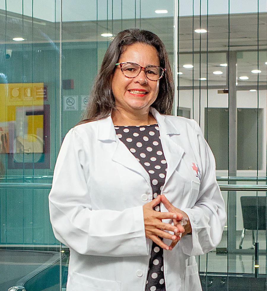 Dra. Azucena Salazar Figueras (Terapia del Lenguaje)