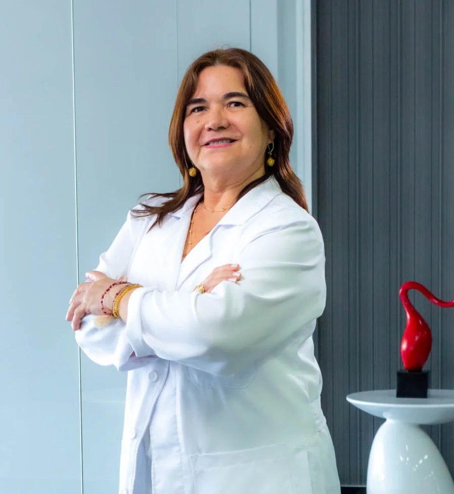 Dra. Carmen Ysbelia Dubois Arismendi (Ginecología y Obstetricia)