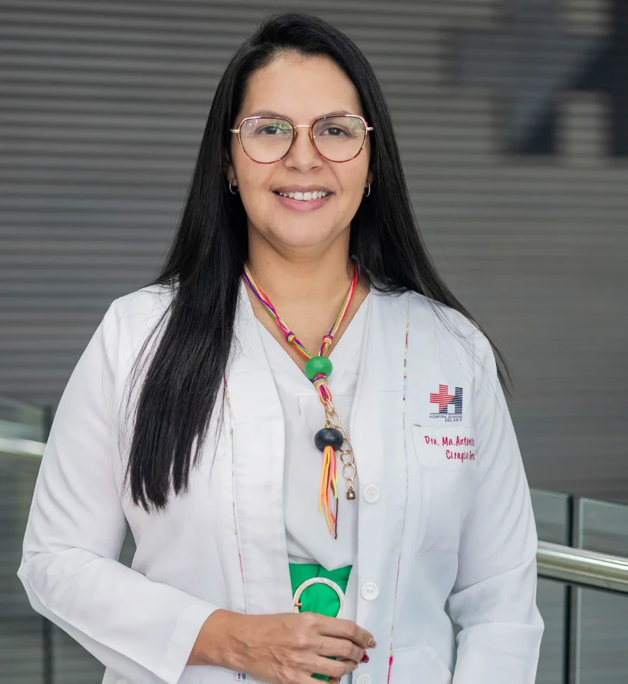 Dra. María Antonieta Barrera (Cirugía Bariátrica)