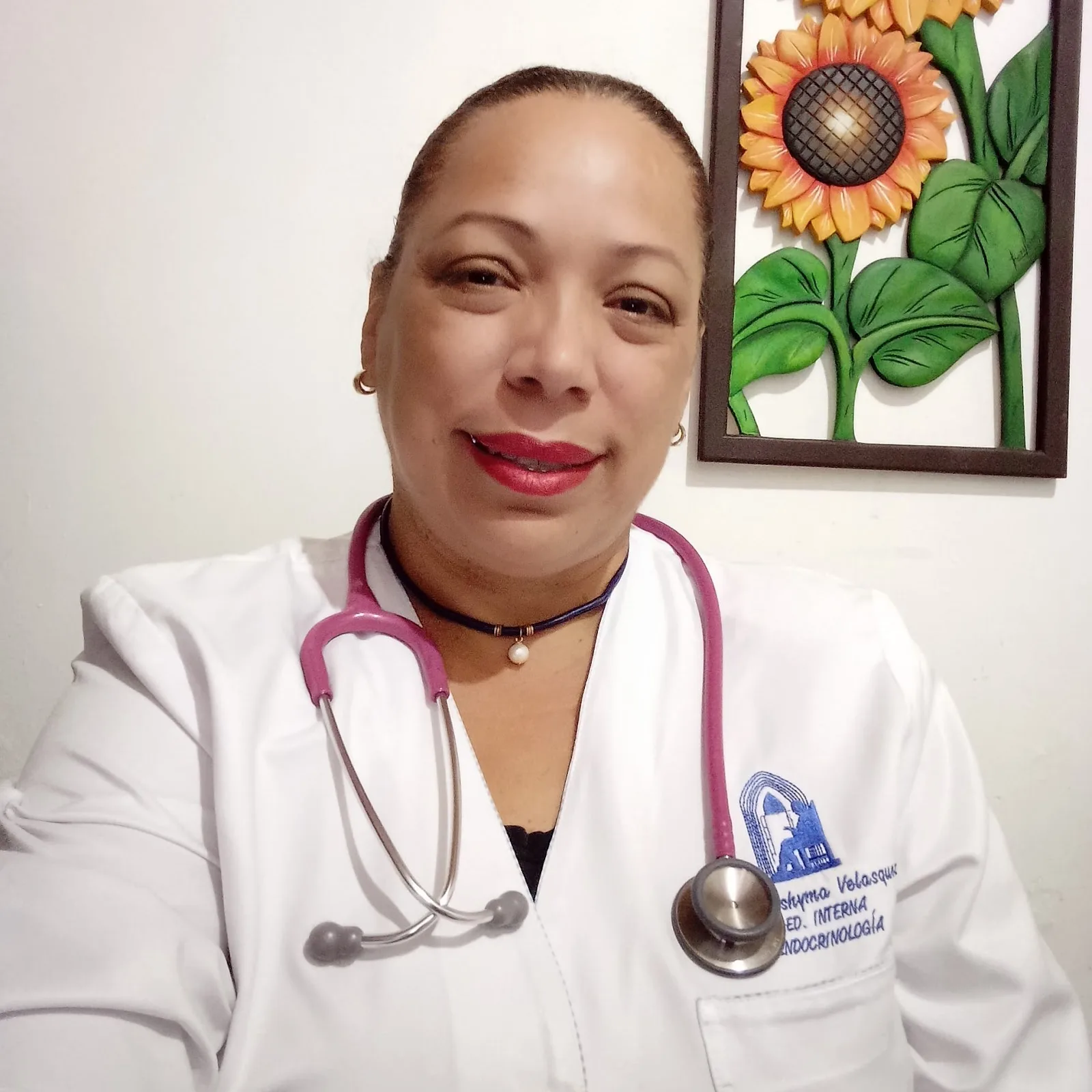 Dra. Tsushyma Velásquez Medicina Interna - Foto 2 | Guía Margarita
