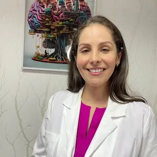 Dra. Viledy Velásquez (Infectología)