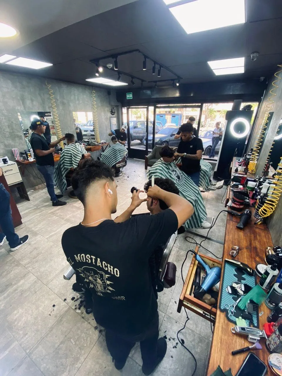 El Mostacho Barbershop - Foto 2 | Guía Margarita