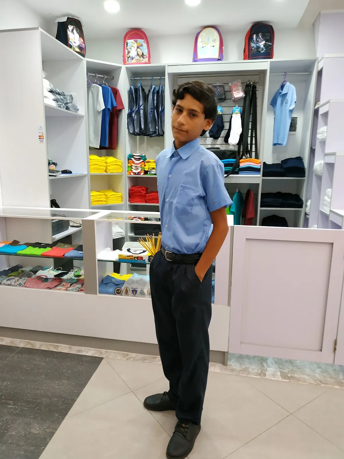 Escolares Shop C.A. - Foto 2 | Guía Margarita