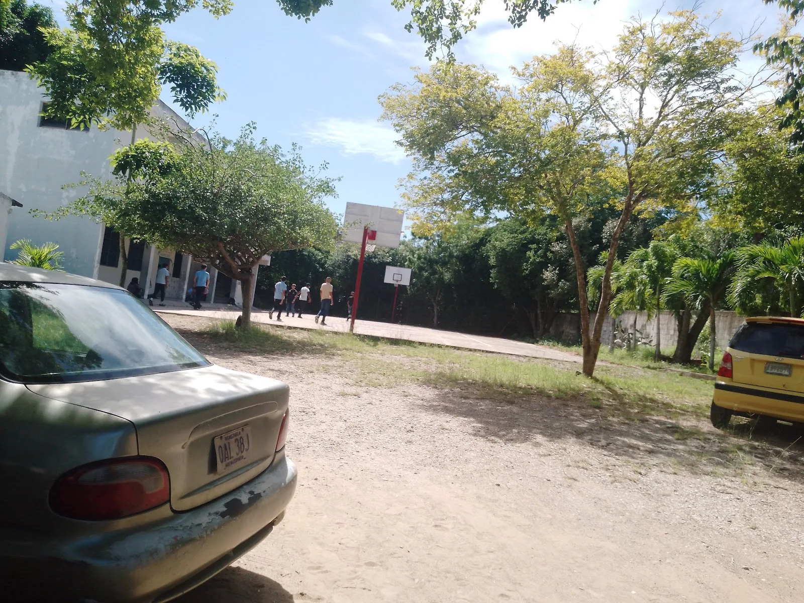 Escuela de Artes Plásticas Pedro Ángel González - Foto 3 | Guía Margarita