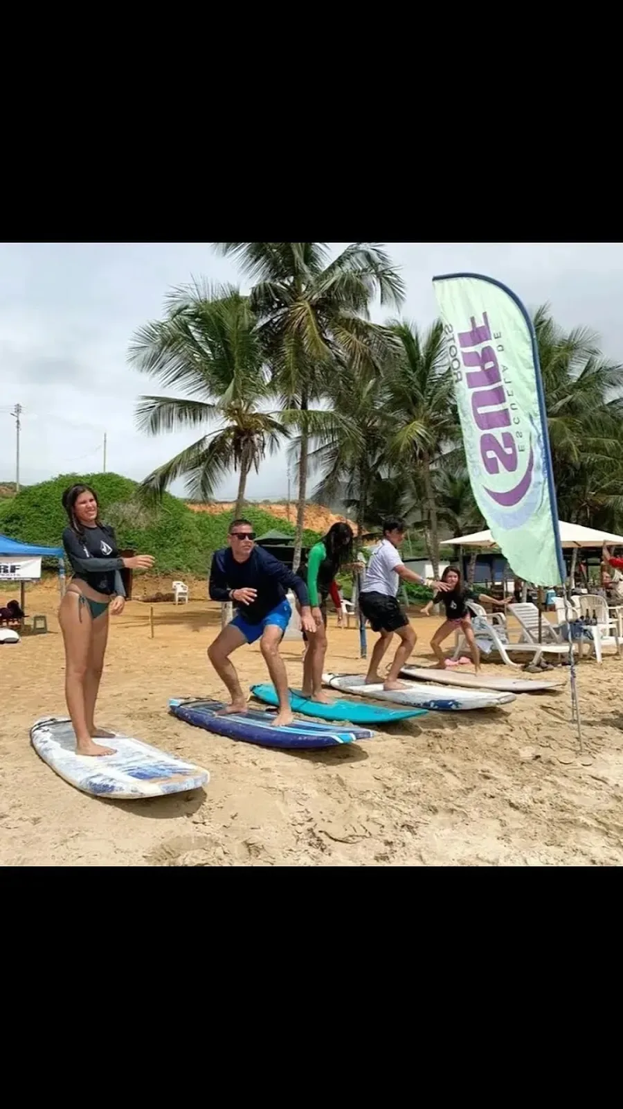 Escuela de Surf Guacuco Roots