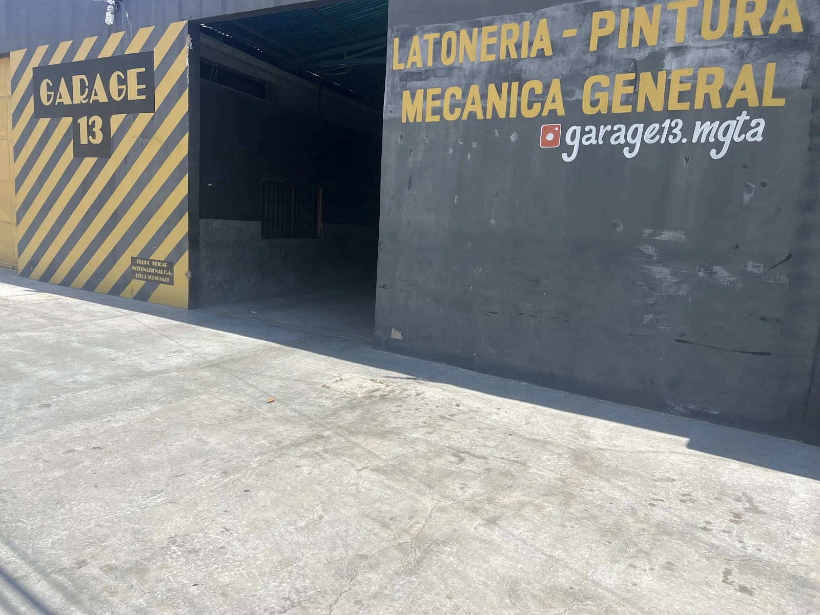 Garage 13 (Latonería y Pintura)