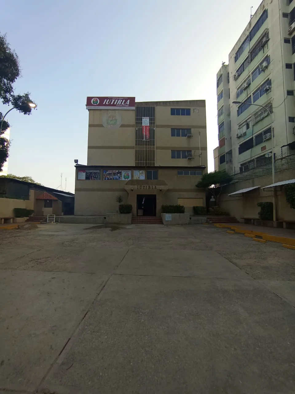 IUTIRLA (Sede Administrativa) - Foto 3 | Guía Margarita