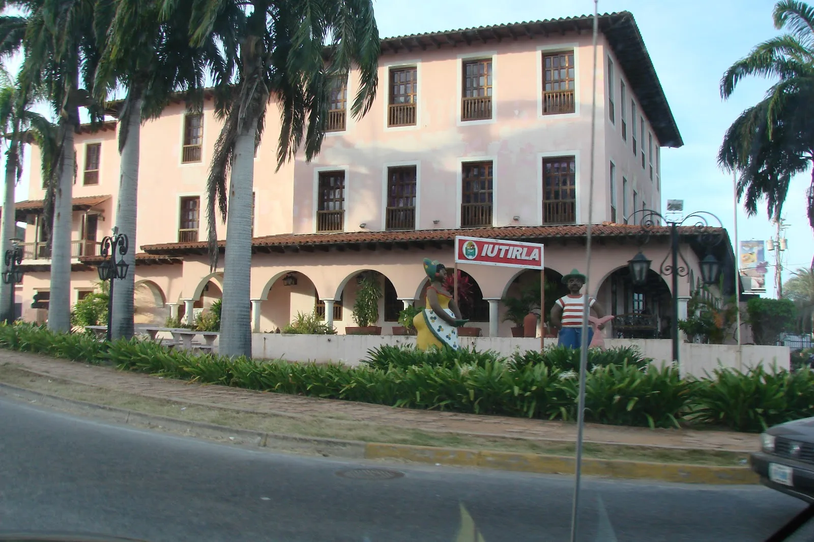 IUTIRLA (Sede Colonial)
