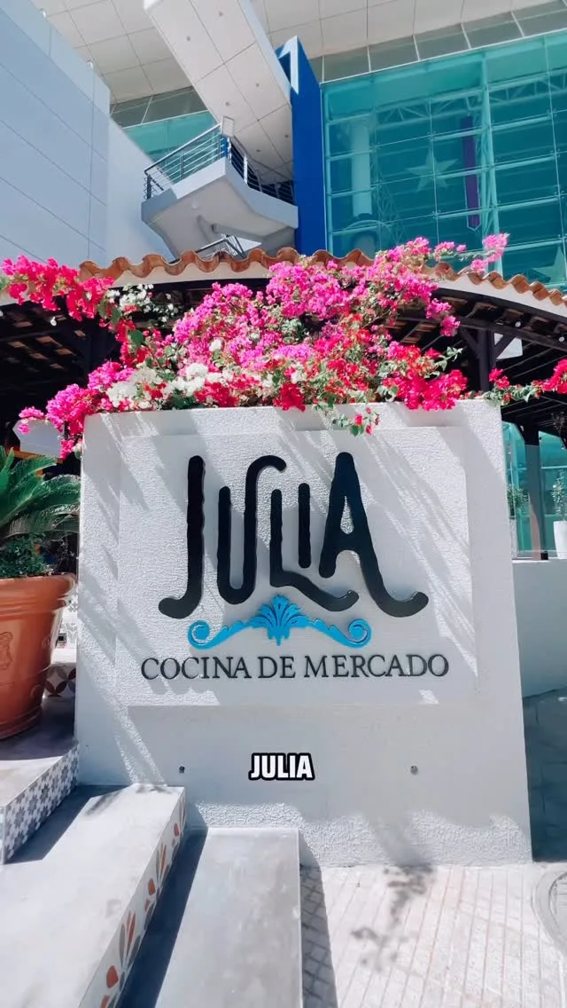 Julia (C.C. La Vela) - Foto 2 | Guía Margarita
