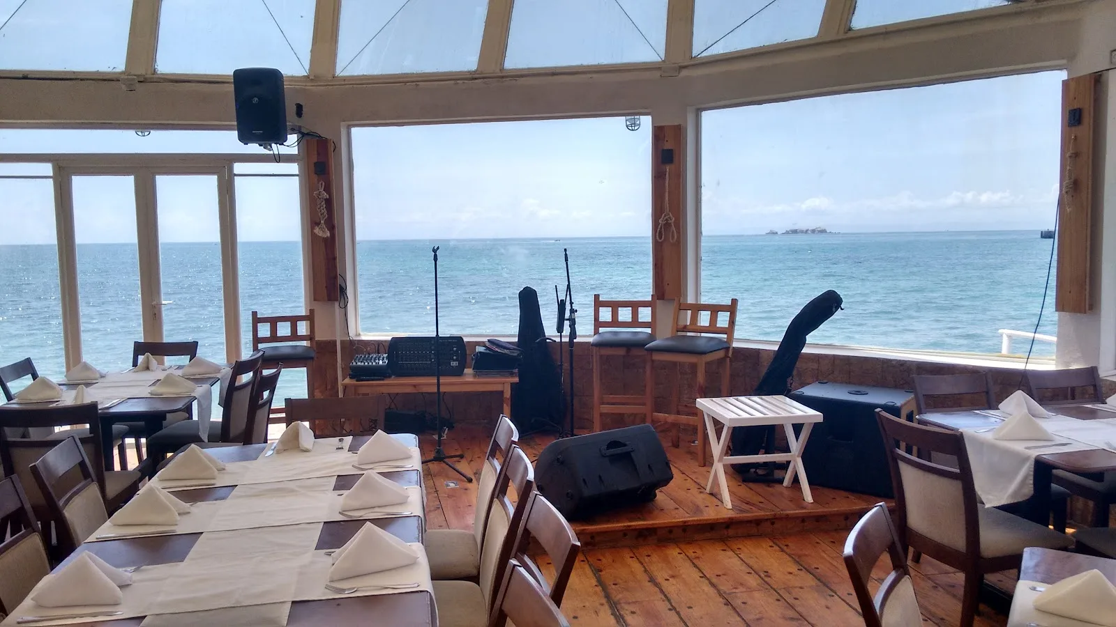 La Mar Restaurant