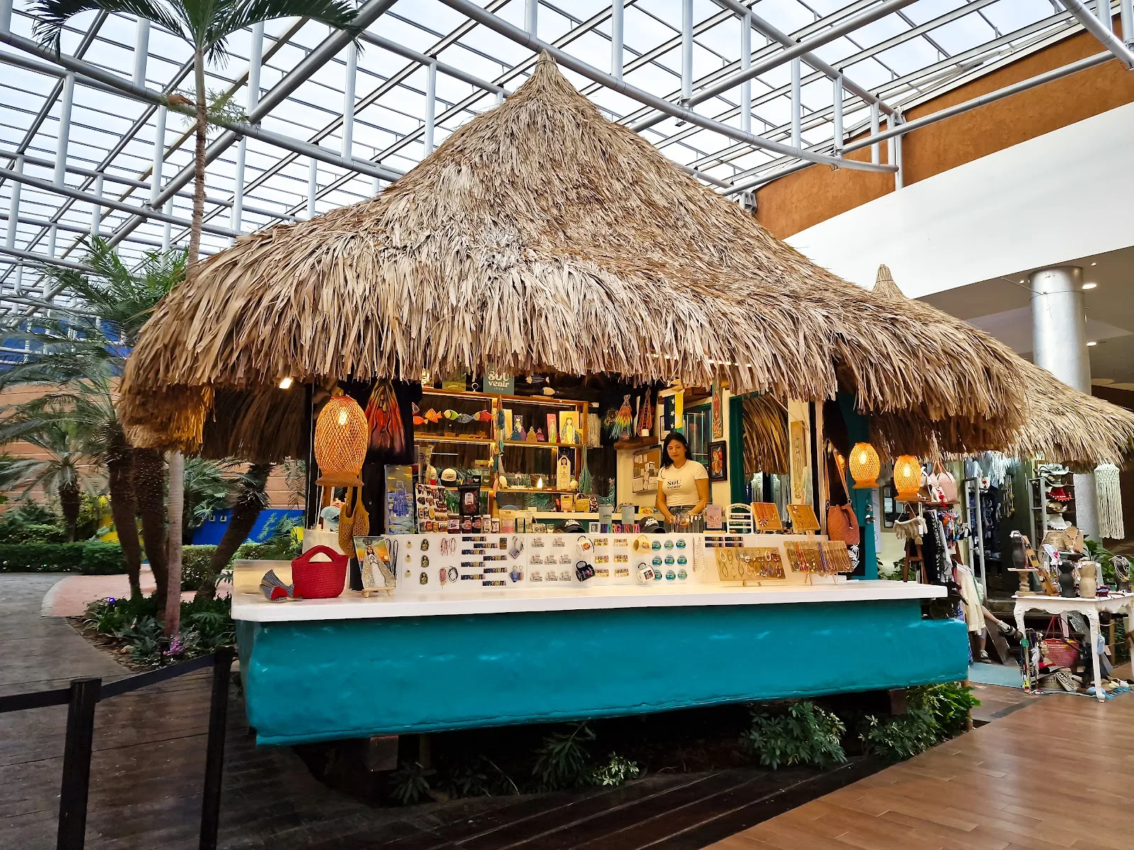 Margarita Souvenir Shop - Foto 2 | Guía Margarita