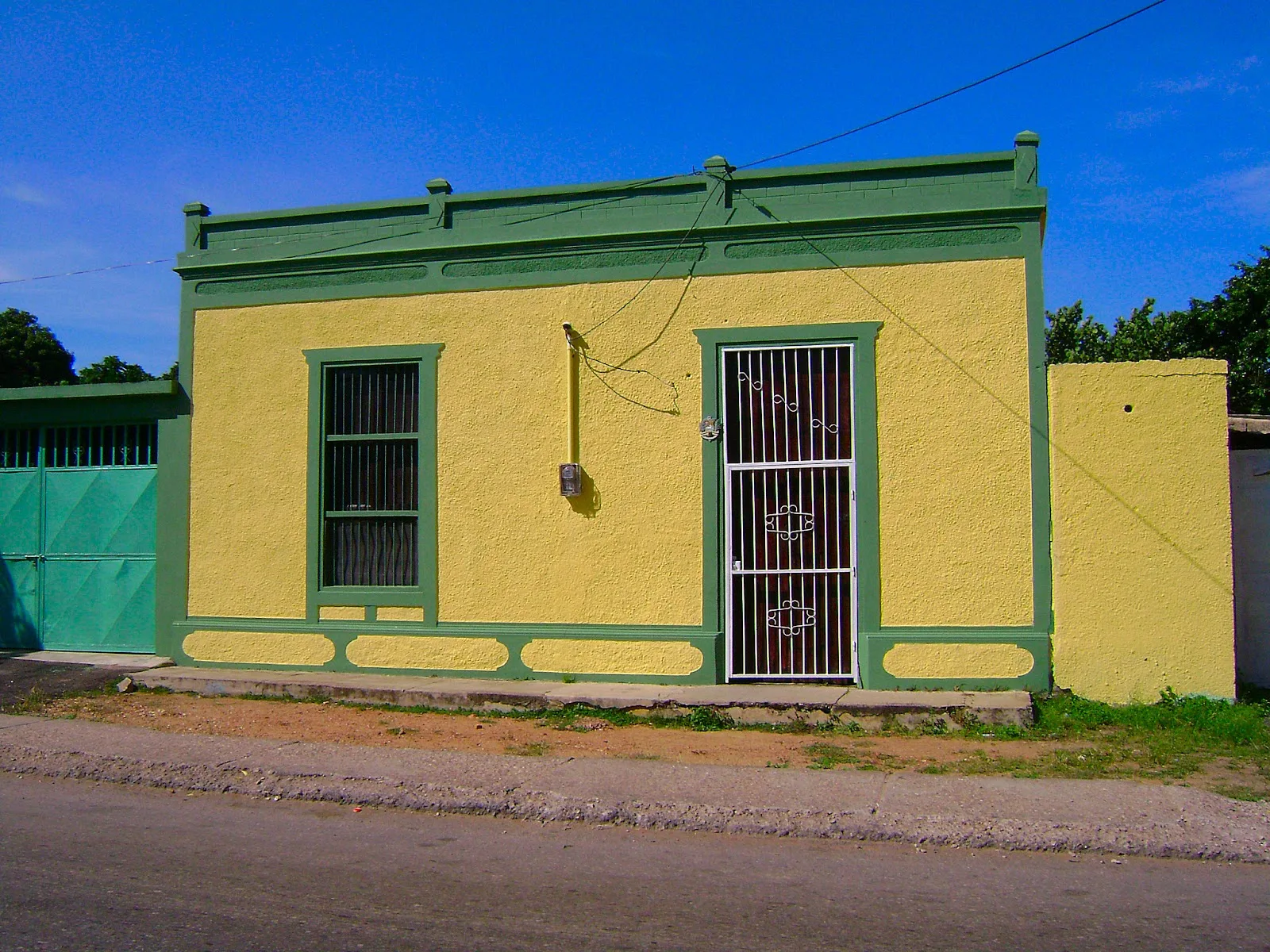 MRW (Juan Griego) - Foto 2 | Guía Margarita