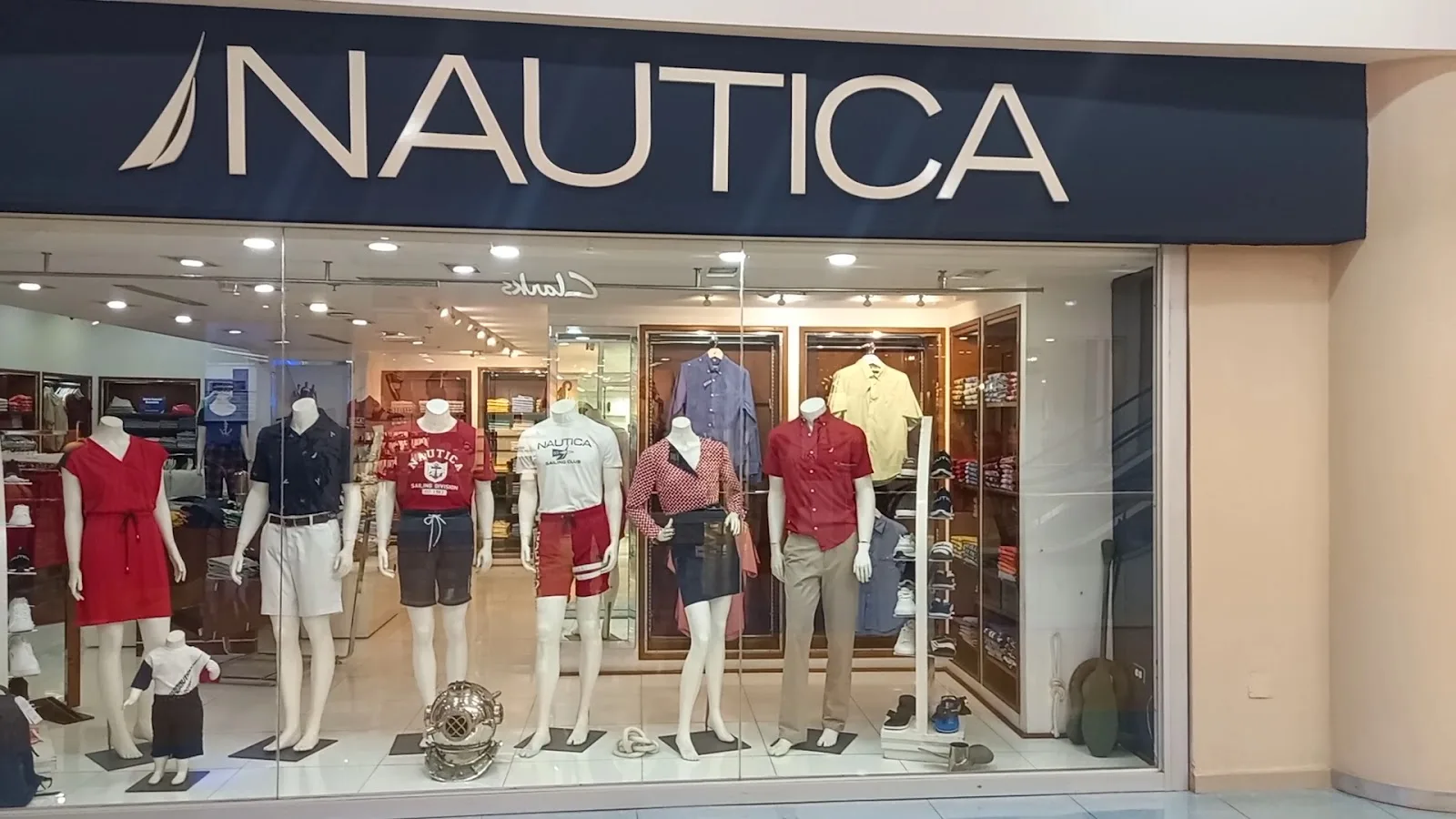 Nautica (Centro Comercial La Vela) - Foto 2 | Guía Margarita