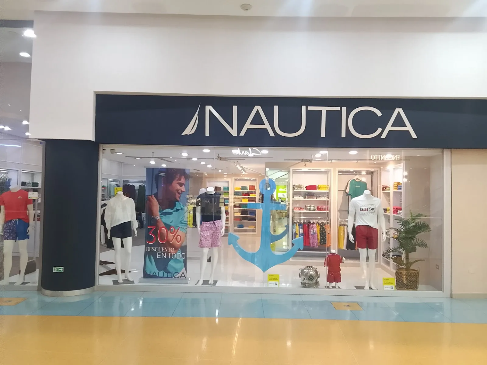 Nautica (Centro Comercial La Vela) - Foto 3 | Guía Margarita