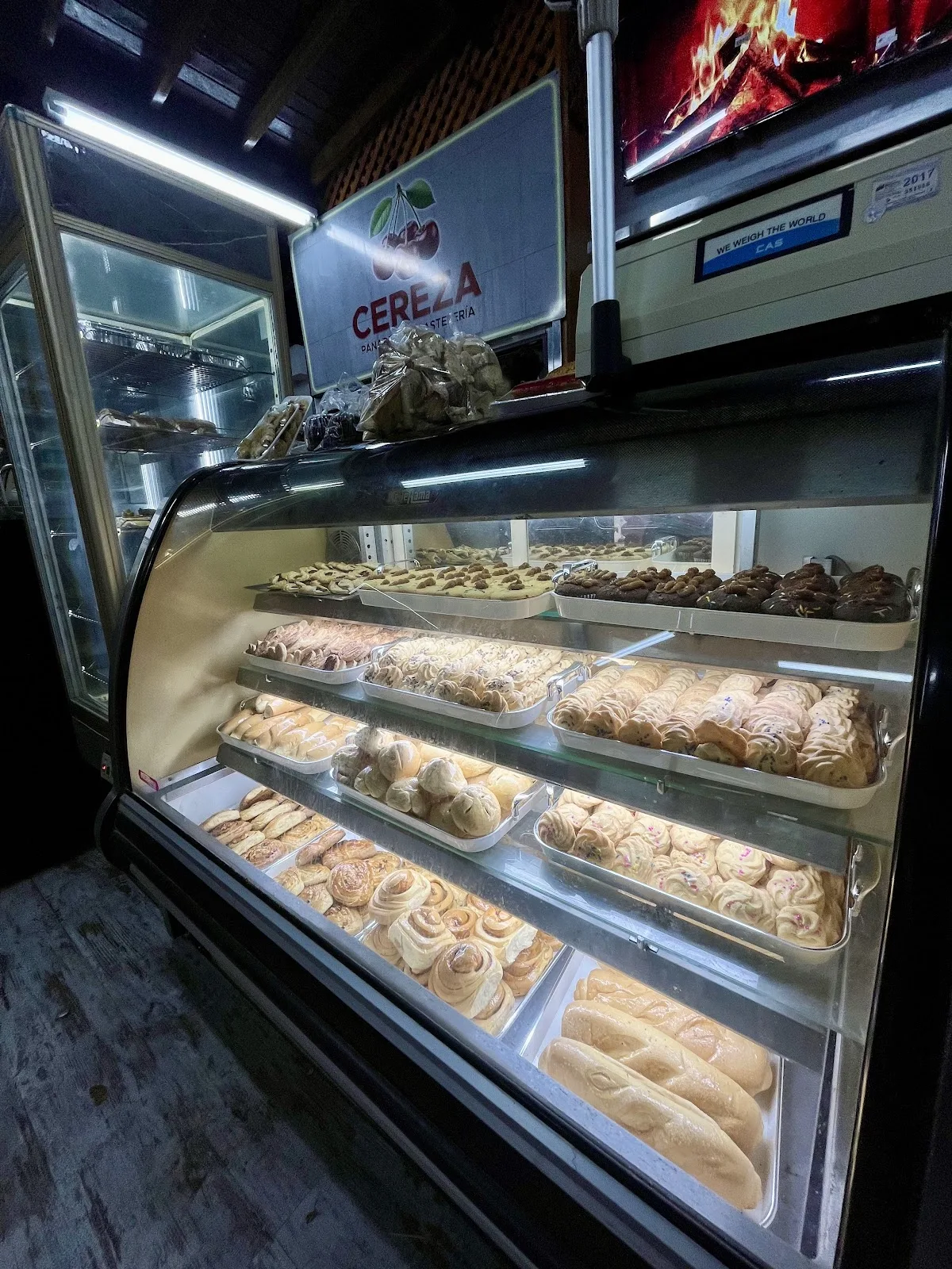Panadería y Pastelería Girasol