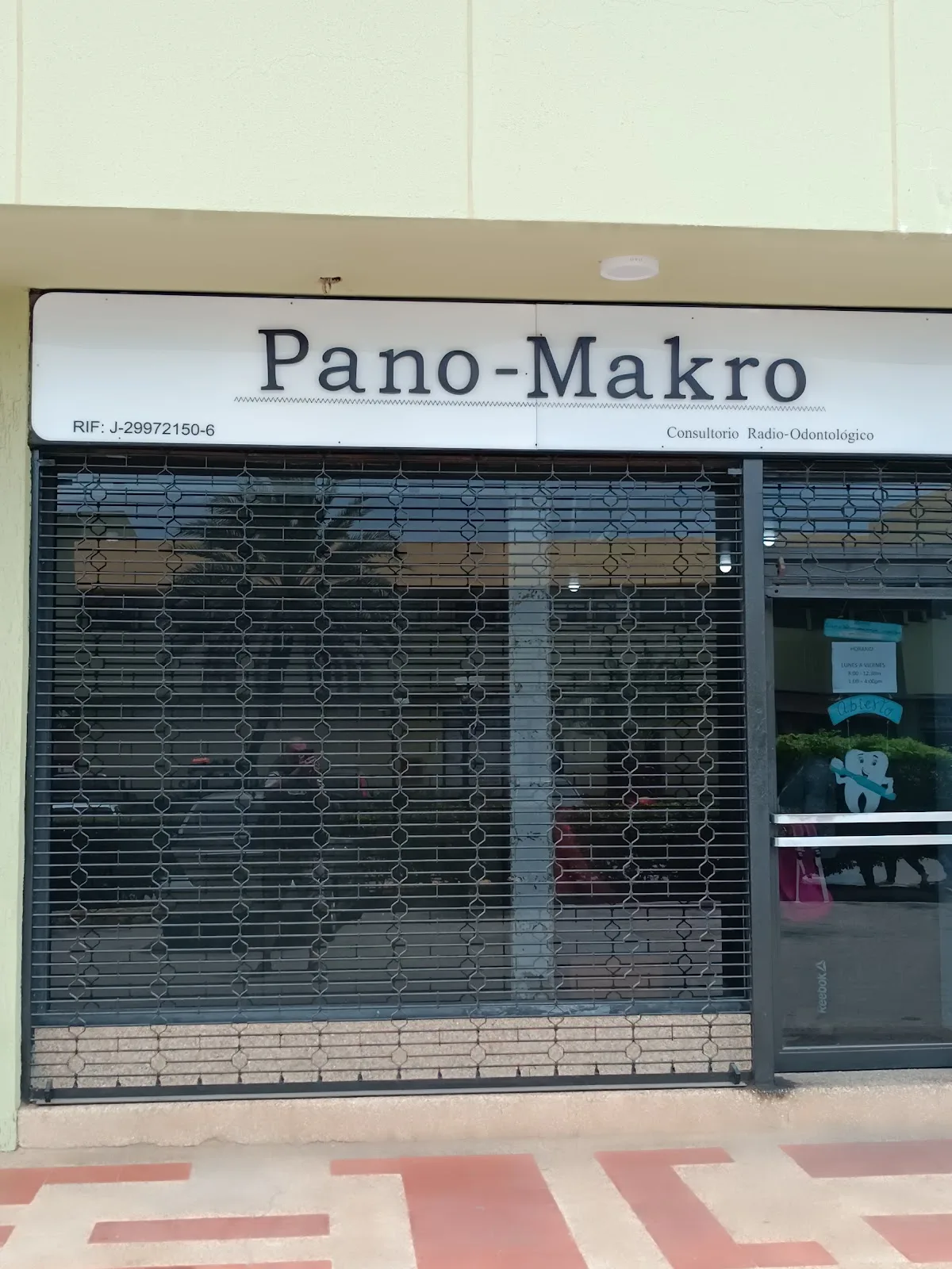 Pano-Makro