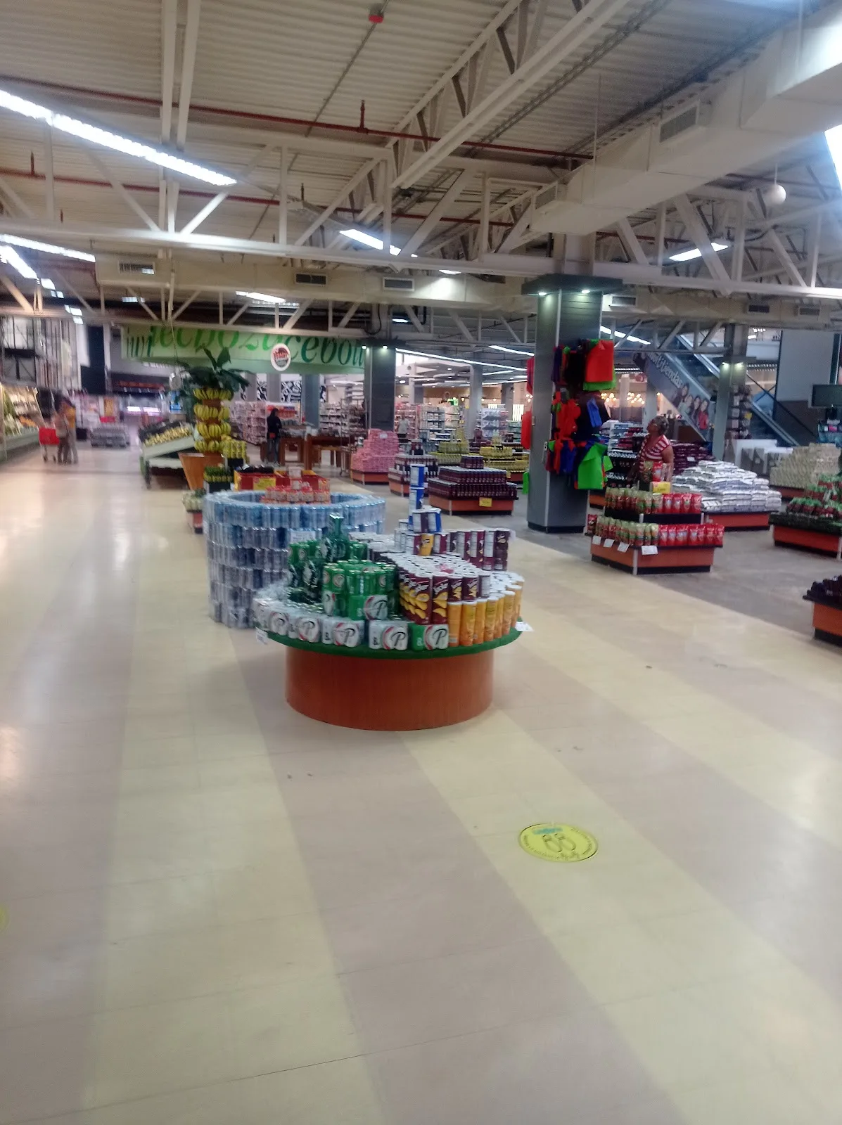 Centro Comercial Rattan Plaza - Foto 3 | Guía Margarita