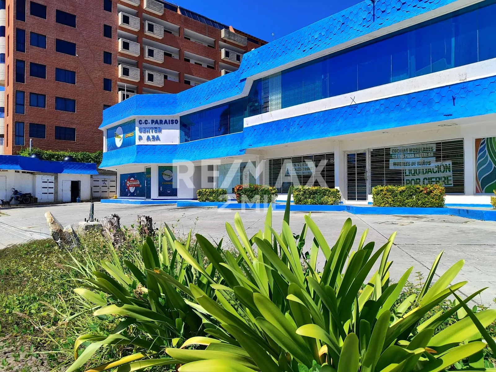 Re/max 2mil - Inmobiliaria