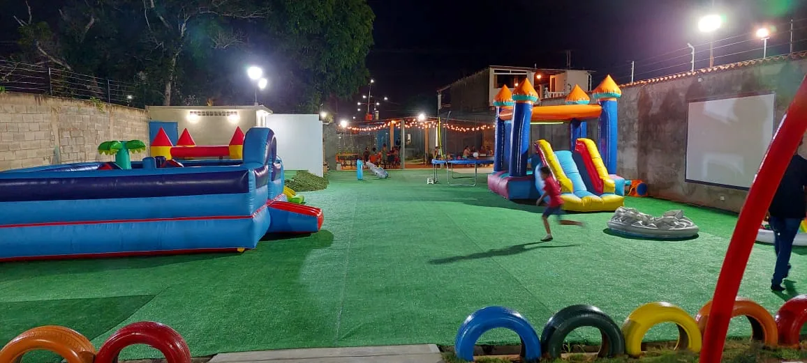 Sunset Club Park