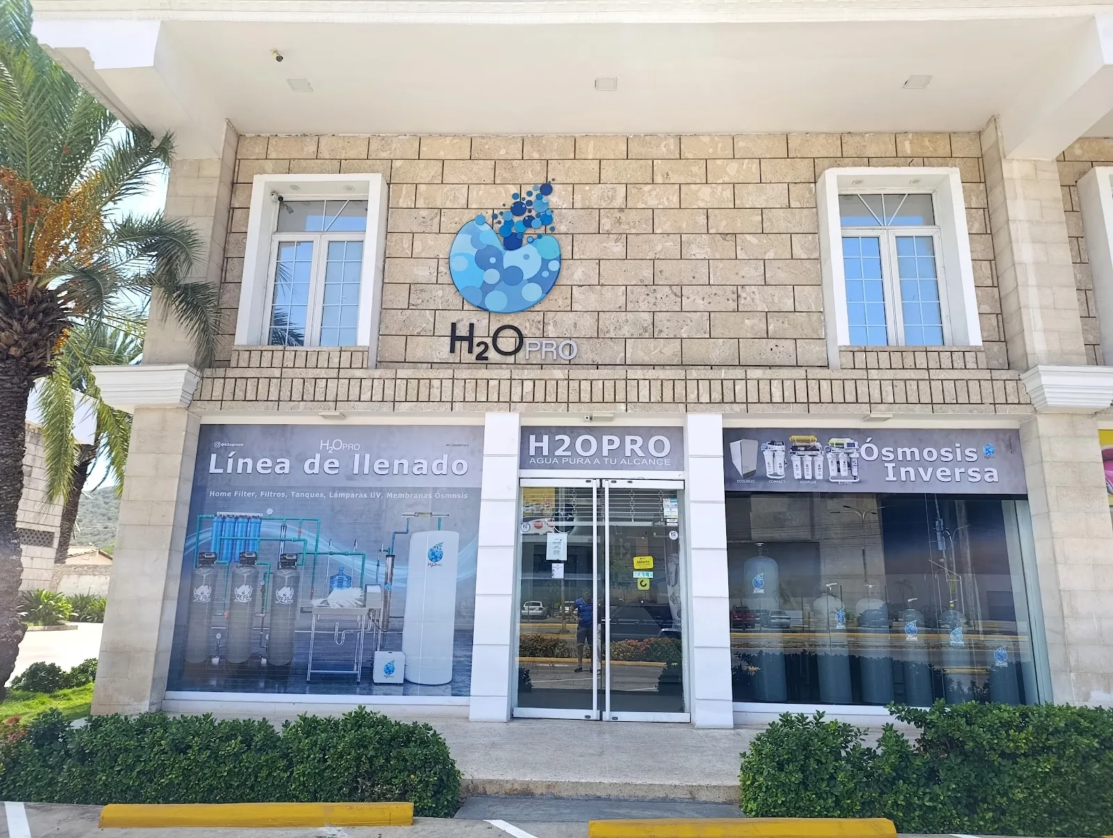 Terranova Plaza Shopping Mall