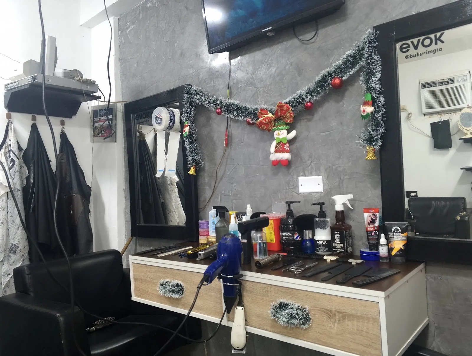 The Barber Club