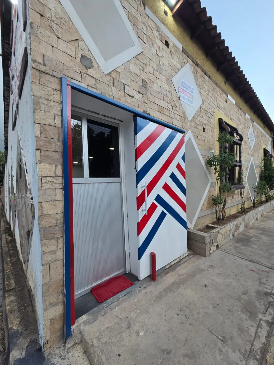 Zu Barber